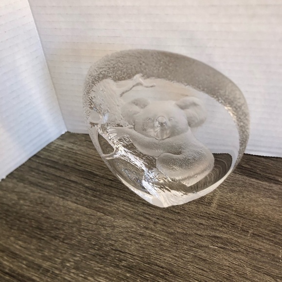 Vtg Mats Jonasson Sweden Crystal Paperweight - Picture 3 of 12